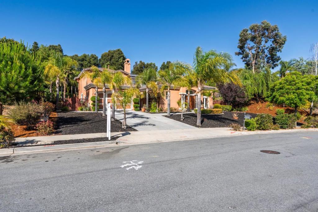 2228 Terrena Valley Drive  San Jose CA 95121 photo