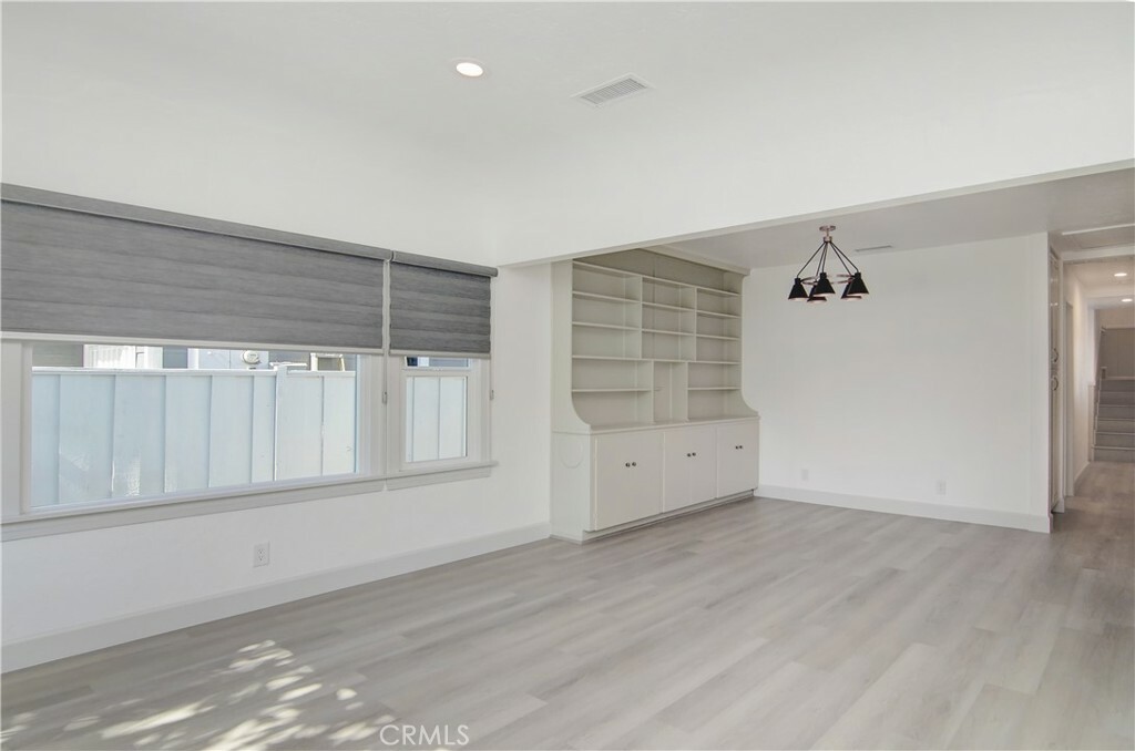 Property Photo: 527 Westminster Avenue CA 92663