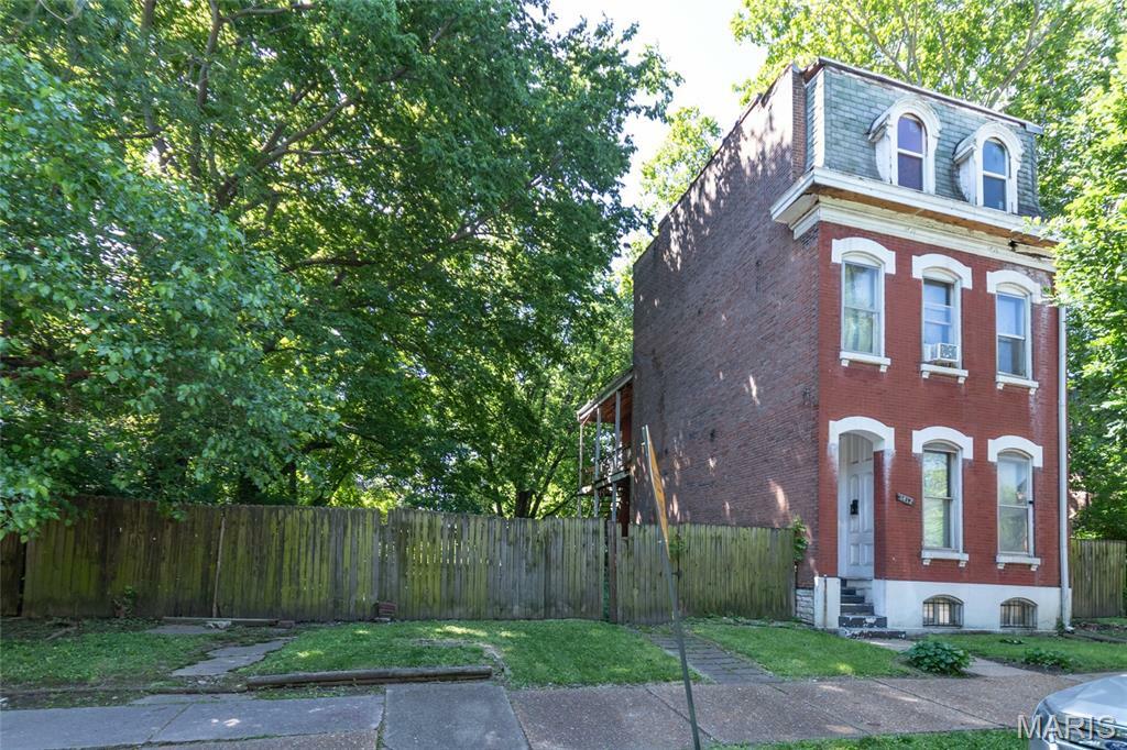 Property Photo: 1412 Bremen Avenue MO 63107
