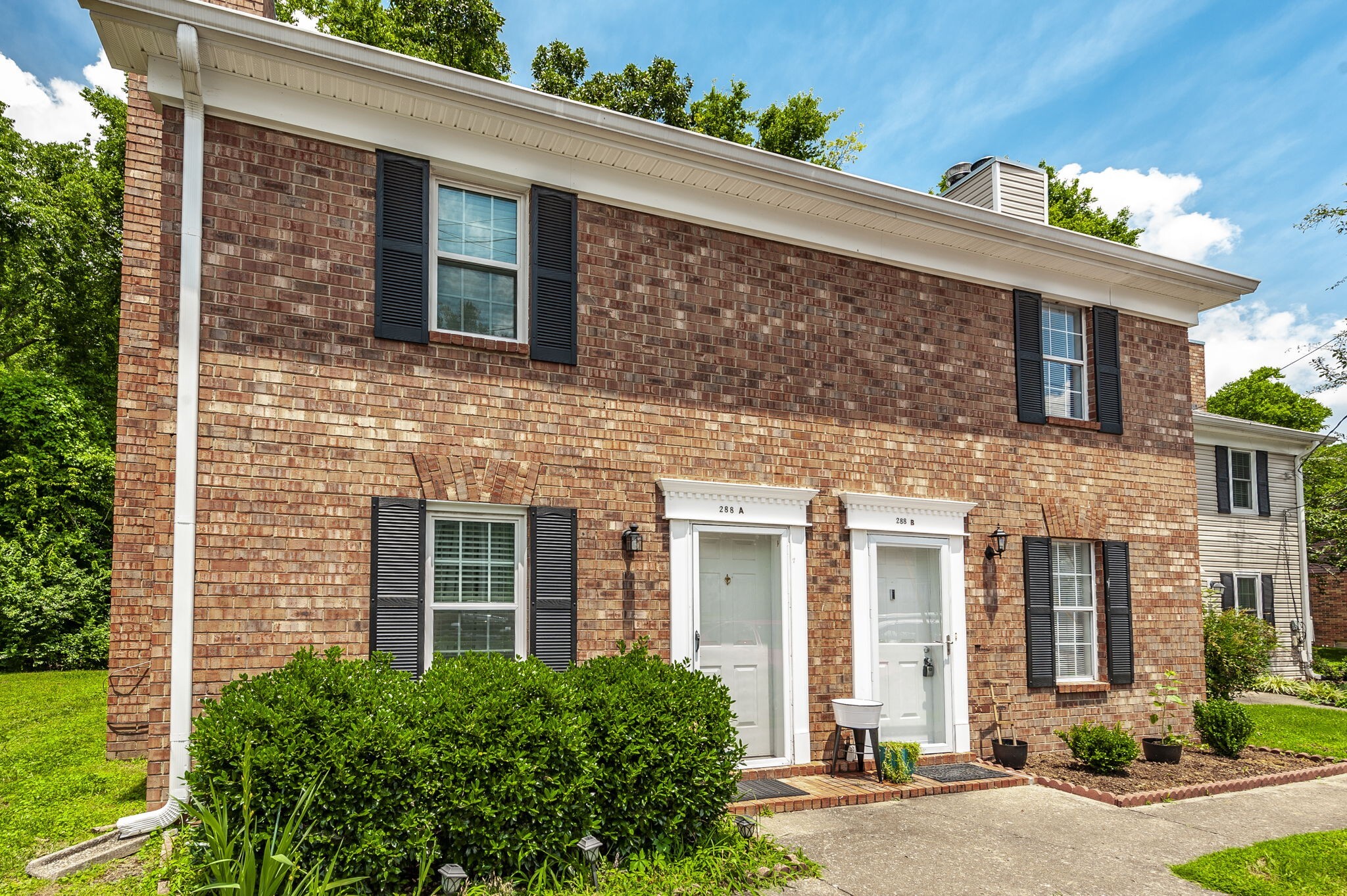 Property Photo: 288 Donna Dr B TN 37075