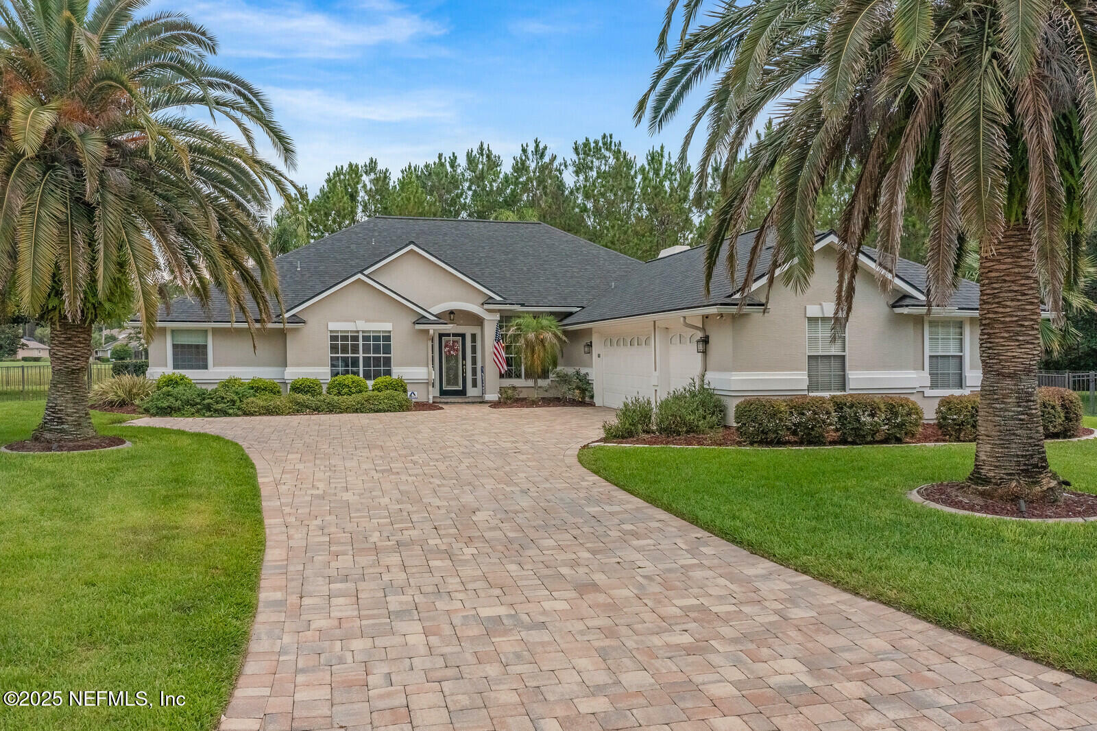 Property Photo: 1956 Lyndhurst Drive FL 32092
