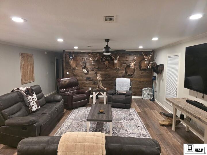 Property Photo:  717 Whitehall Road  LA 71259 