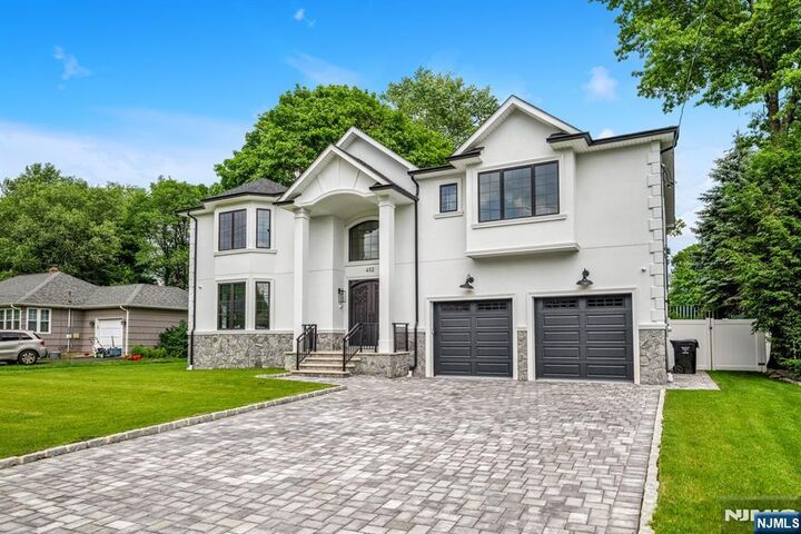 Property Photo:  452 Oregon Street  NJ 07652 