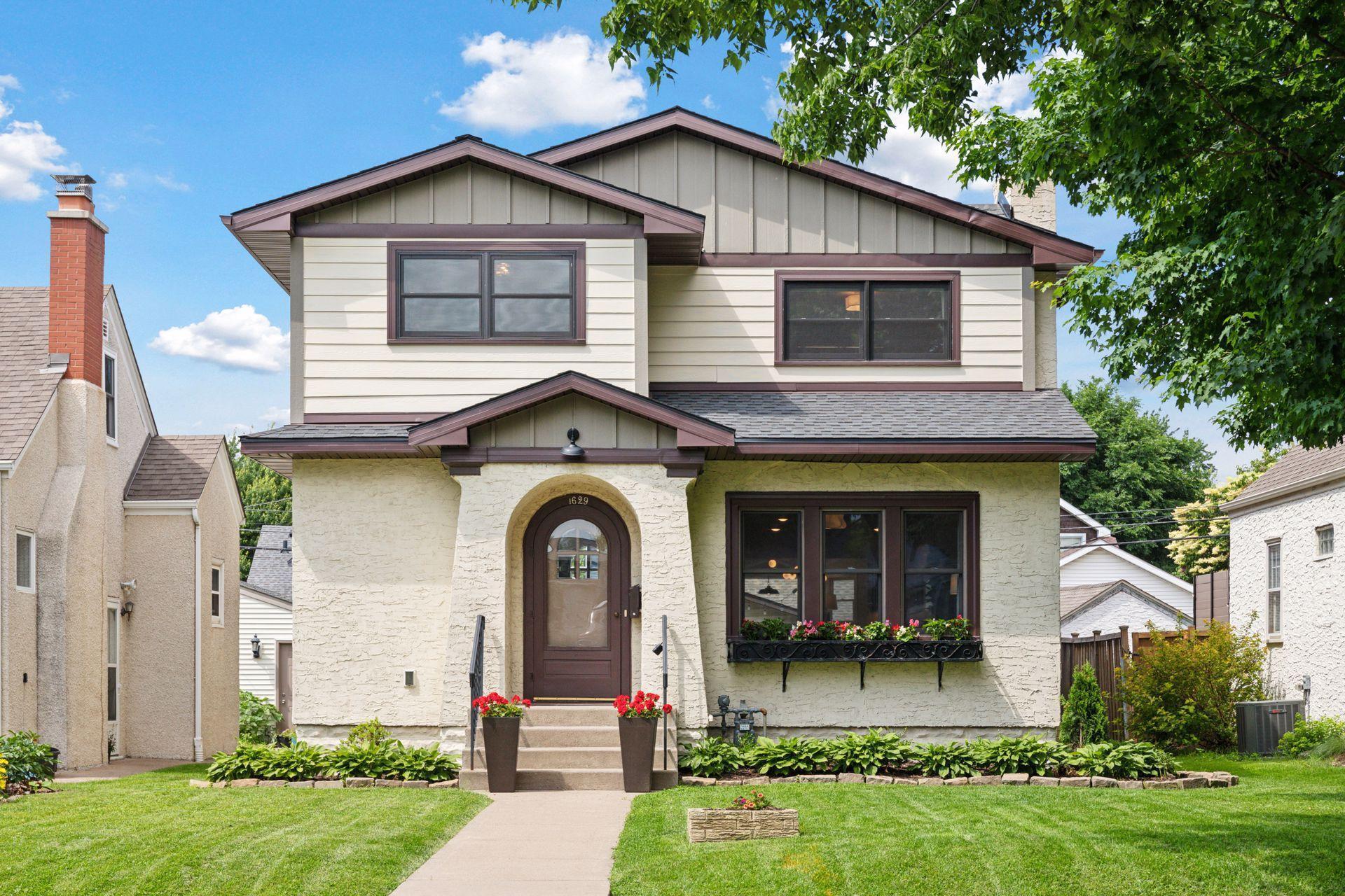 Property Photo: 1629 Hartford Avenue MN 55116