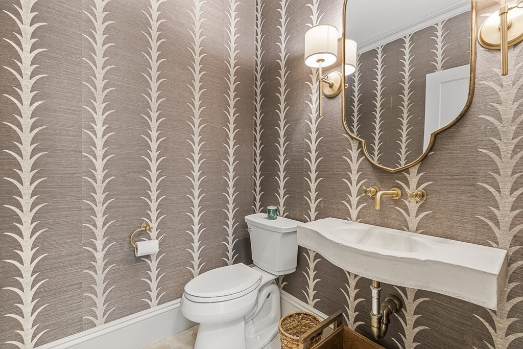 Property Photo: 4 Norwood St 4 MA 01890