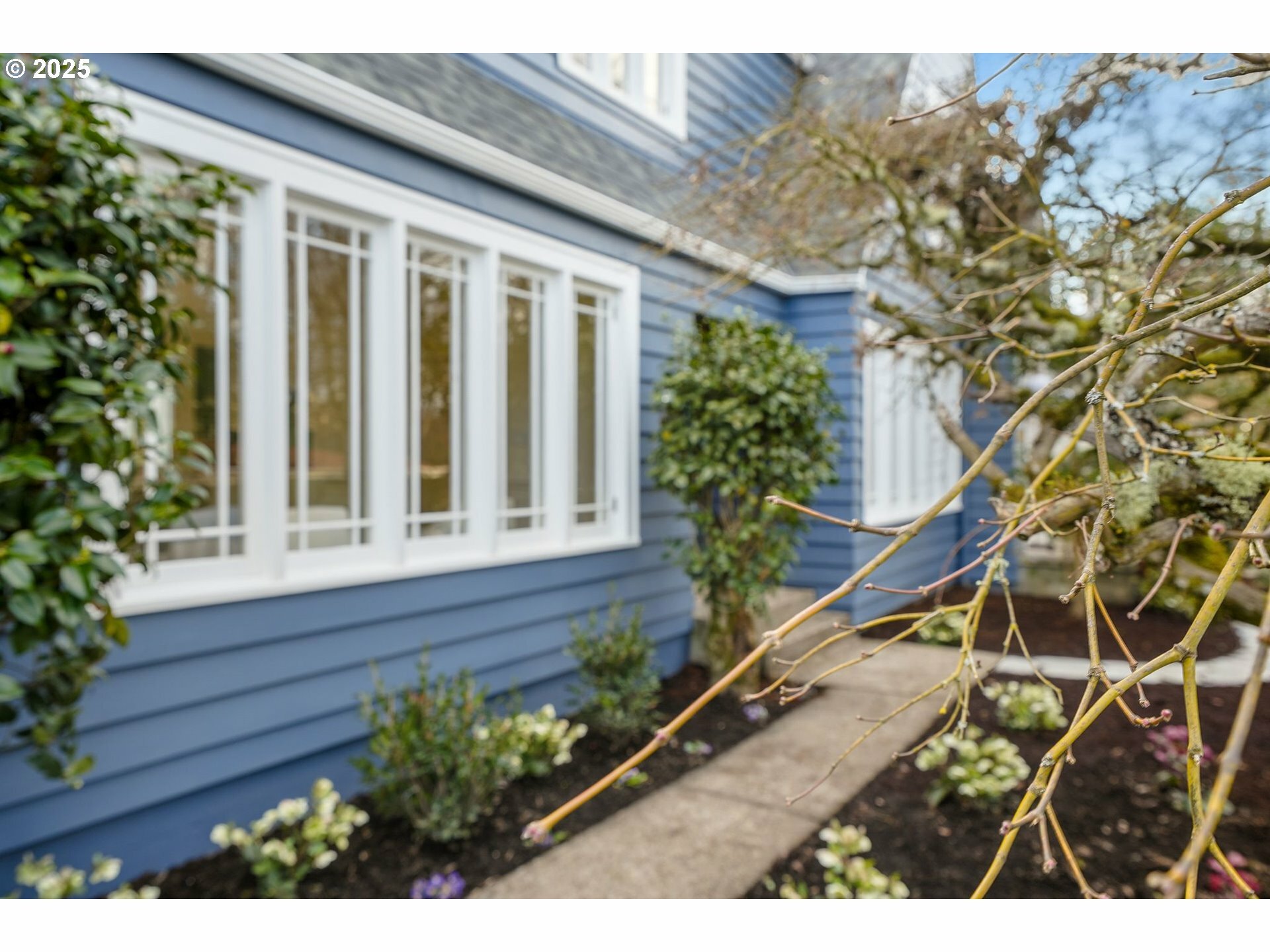 Property Photo: 460 Bush St SE OR 97302
