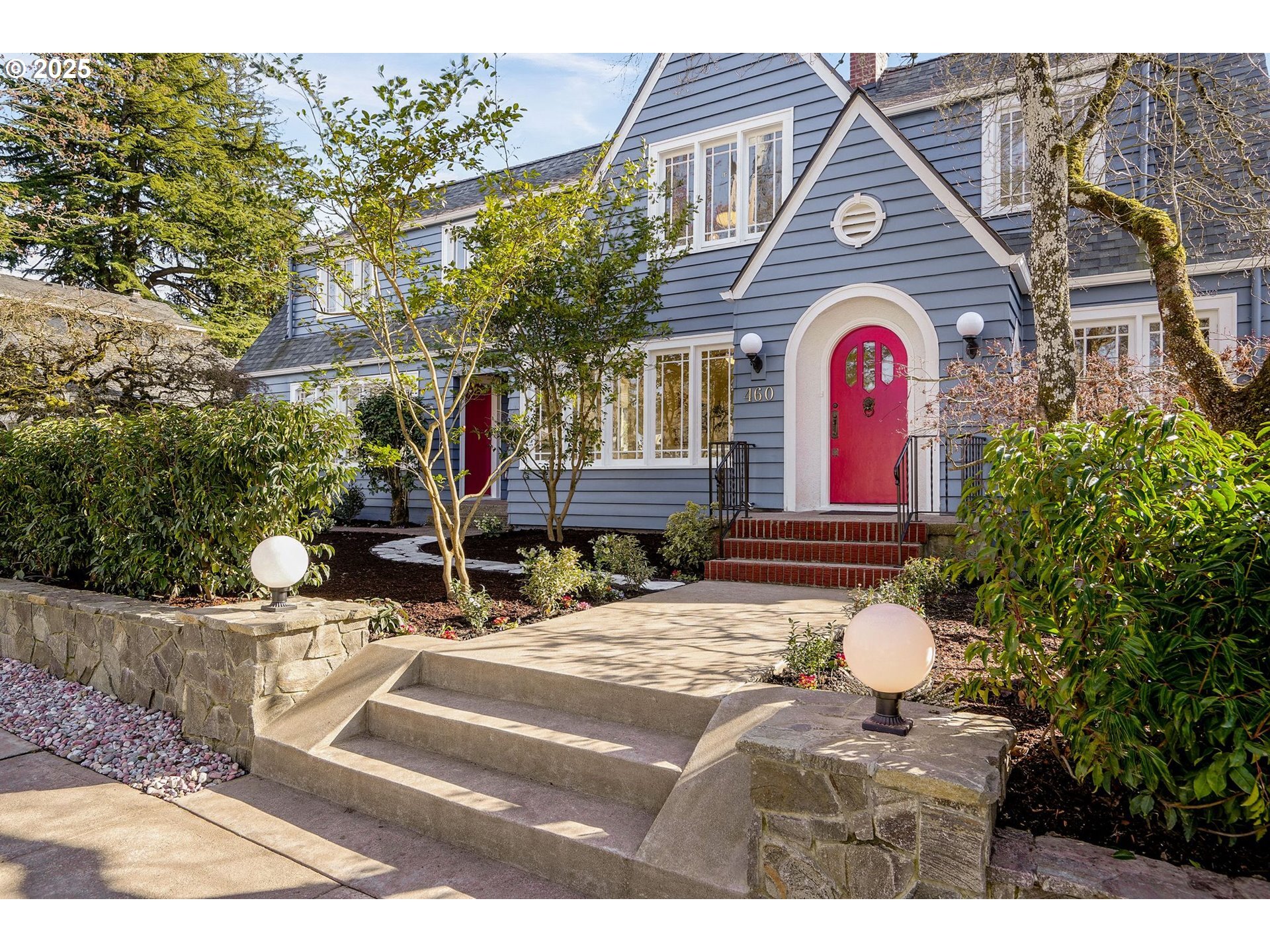 Property Photo: 460 Bush St SE OR 97302