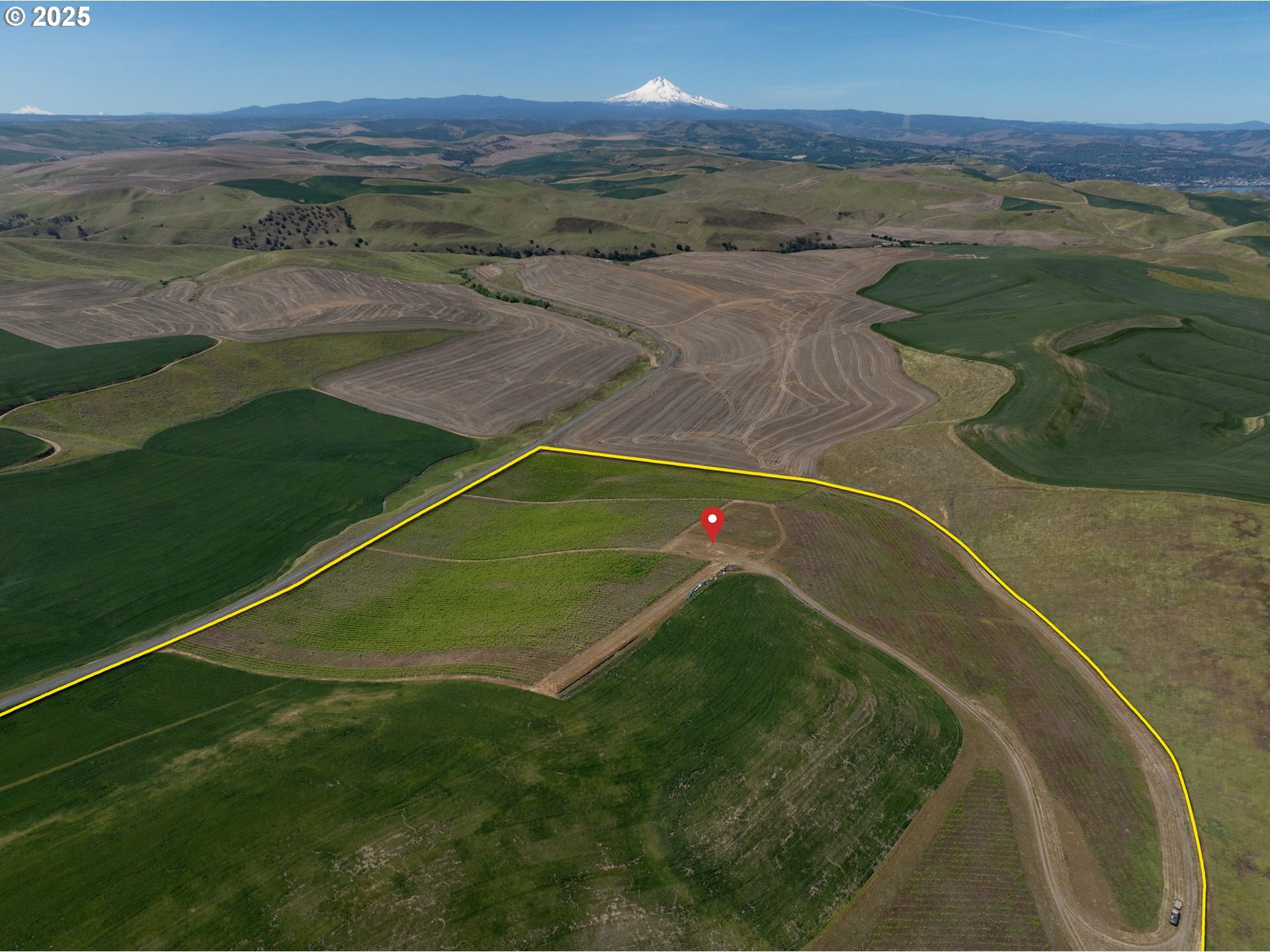 Property Photo:  Emerson Loop Rd  OR 97058 