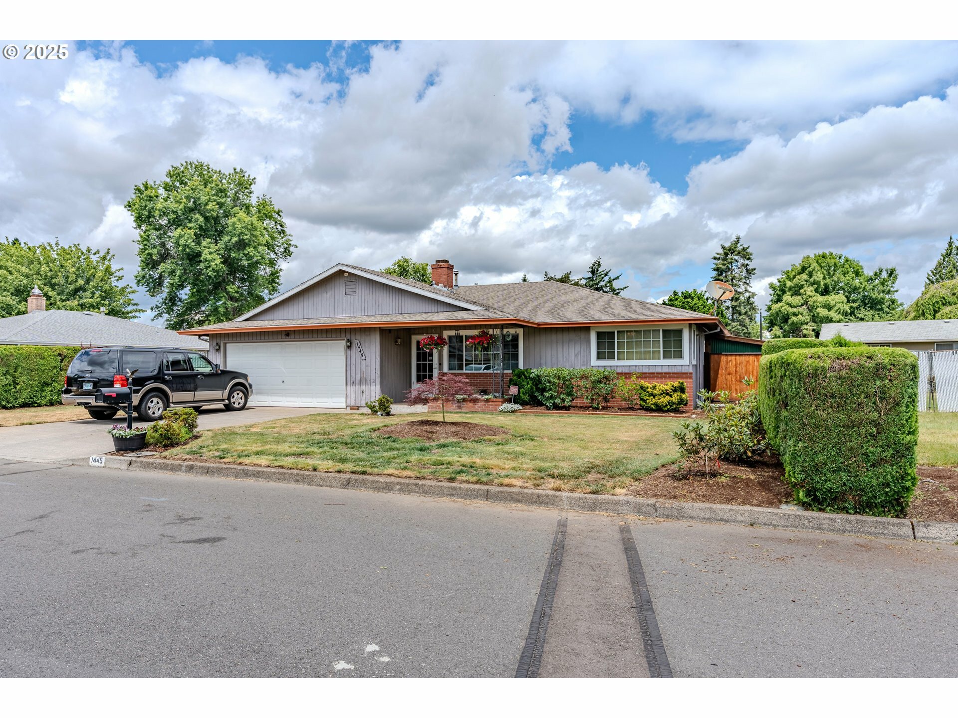 1445 NE 17th St  Gresham OR 97030 photo