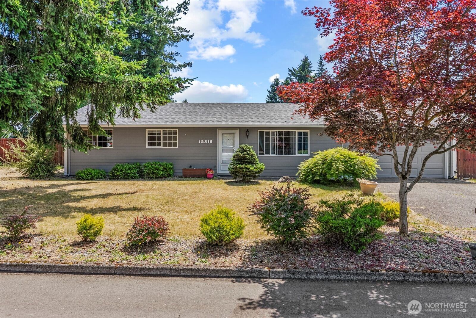 Property Photo:  12315 NE 72nd Street  WA 98682 