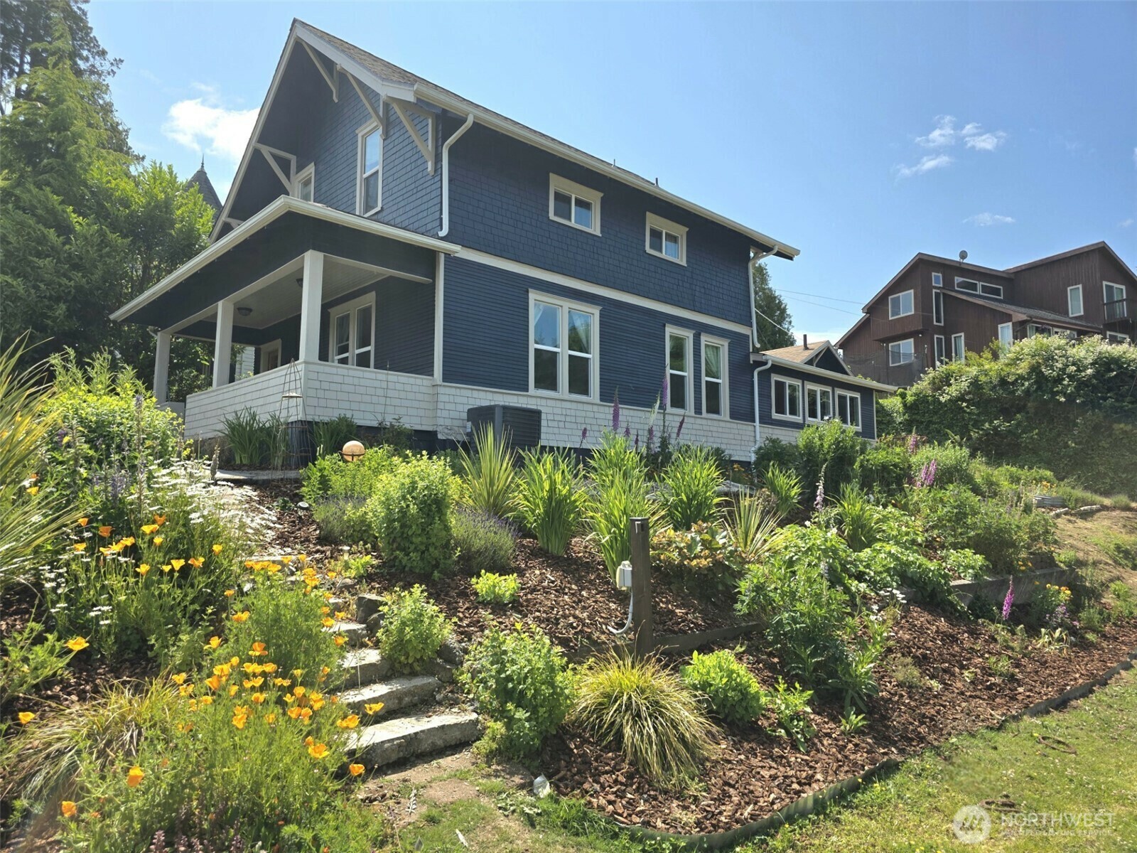 Property Photo: 716 First Street W WA 98586