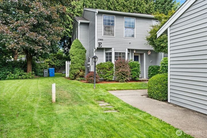 Property Photo: 23955 58th Court S E1 WA 98032