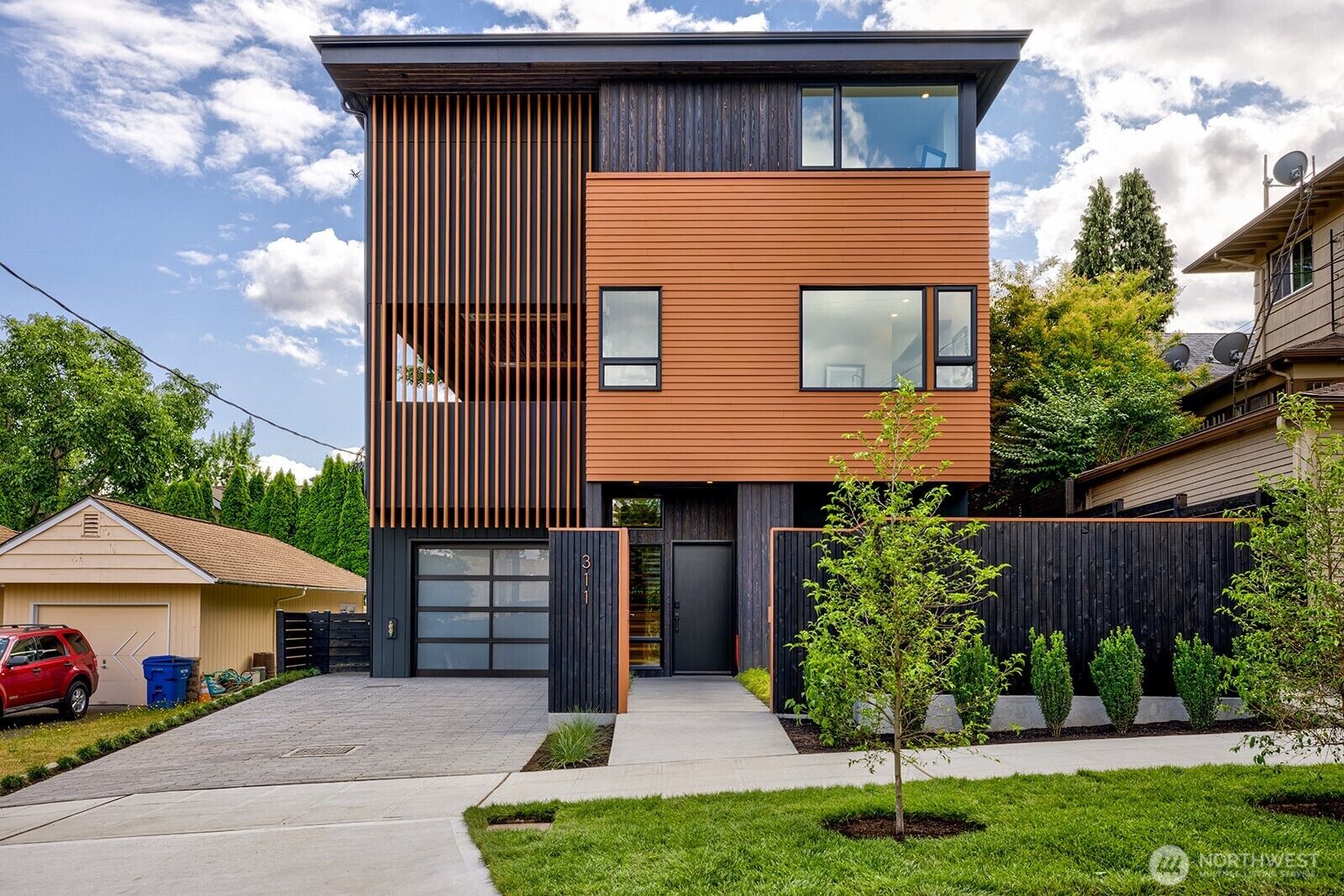 Property Photo:  311 NE 59th Street  WA 98105 