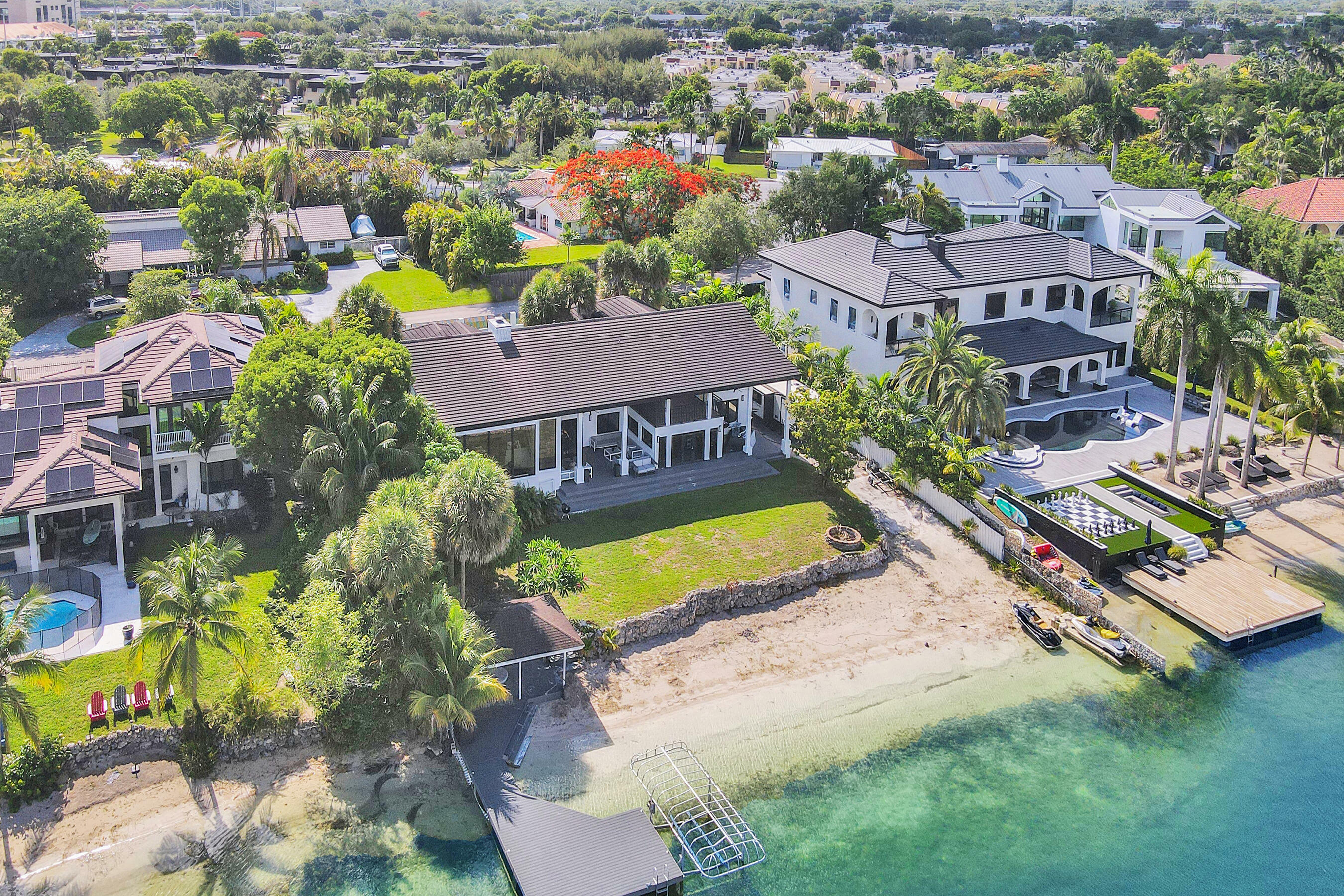Property Photo:  13724 SW 92nd Court  FL 33176 