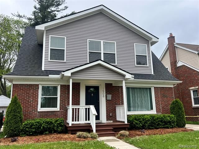 Property Photo: 1508 Gardenia Avenue MI 48067