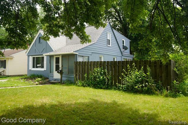 Property Photo: 1744 E Madge Avenue MI 48030