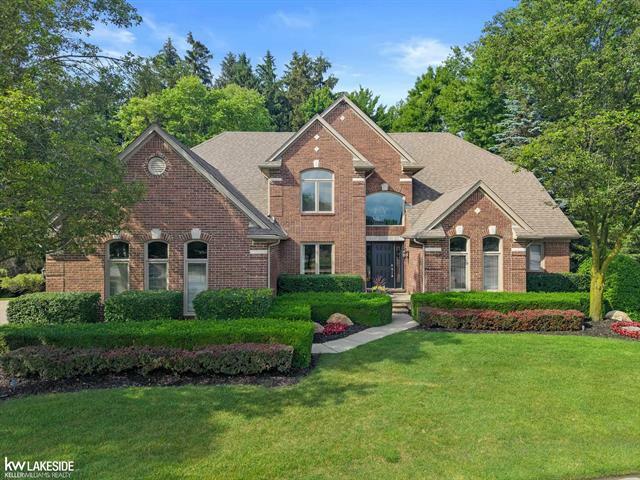 Property Photo: 11357 Embassy Court MI 48315