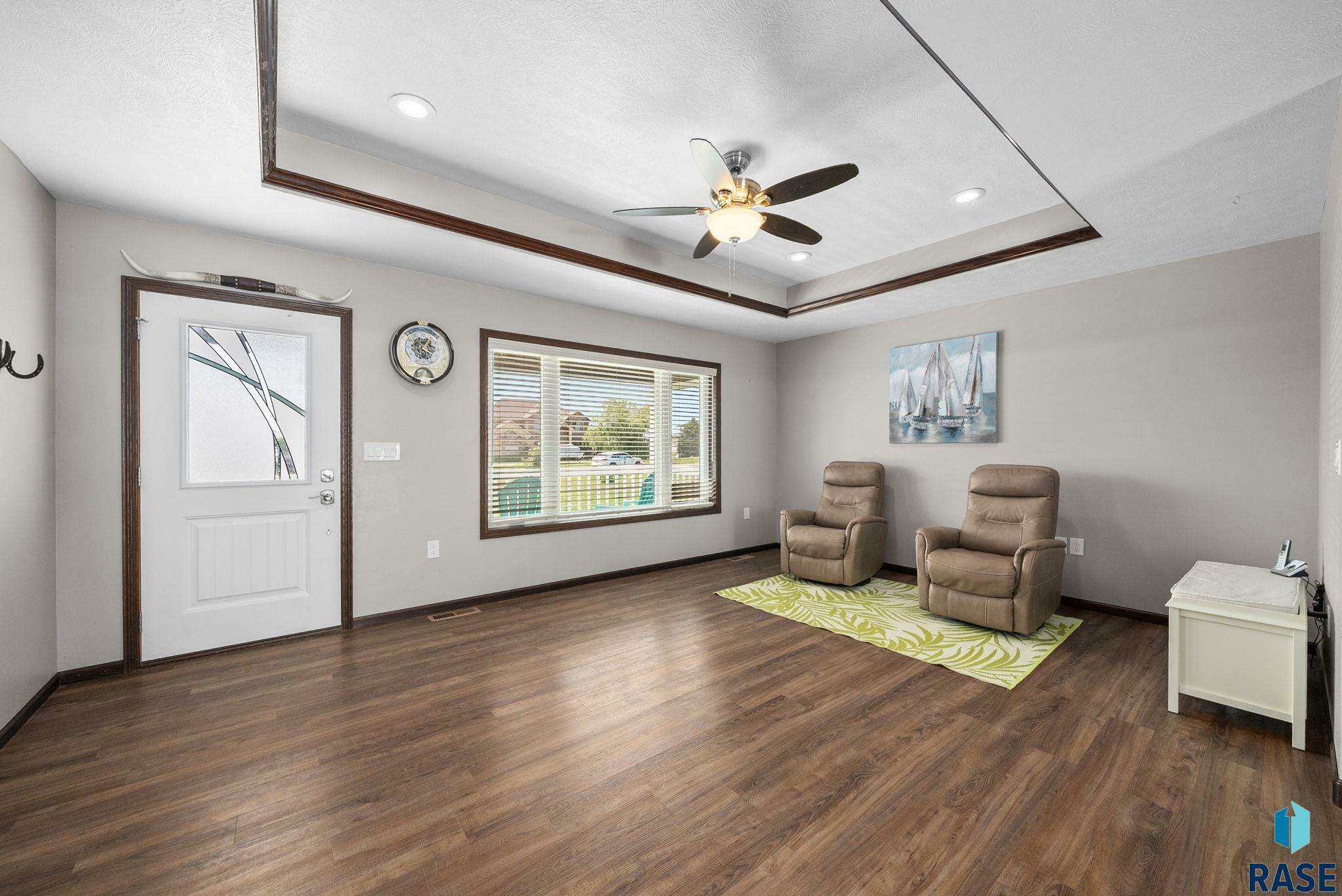 Property Photo: 26190 Sunset Bluff Dr SD 57012