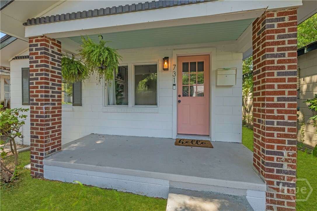 Property Photo:  731 E 34th Street  GA 31401 