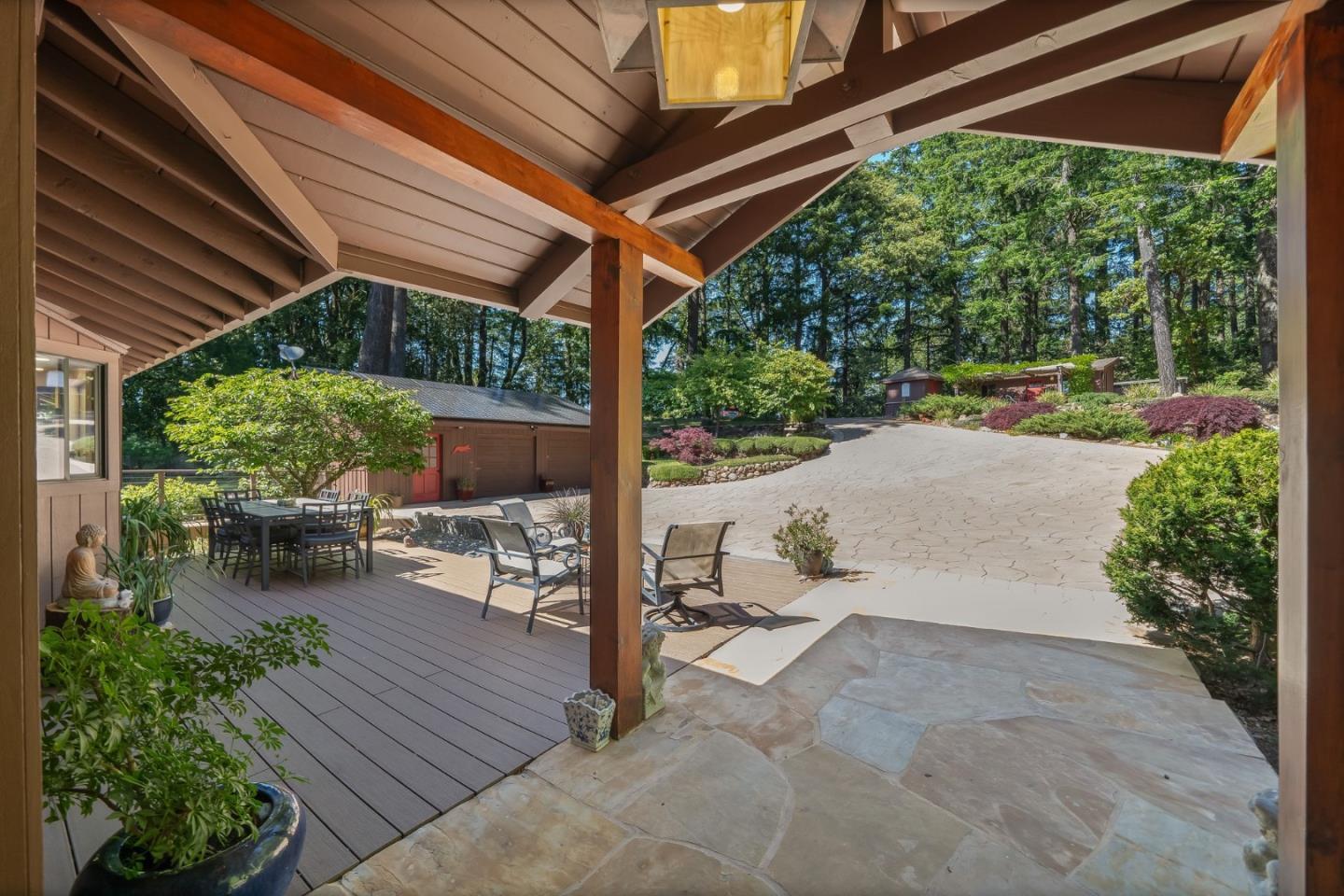 Property Photo: 170 Fox Run CA 95033