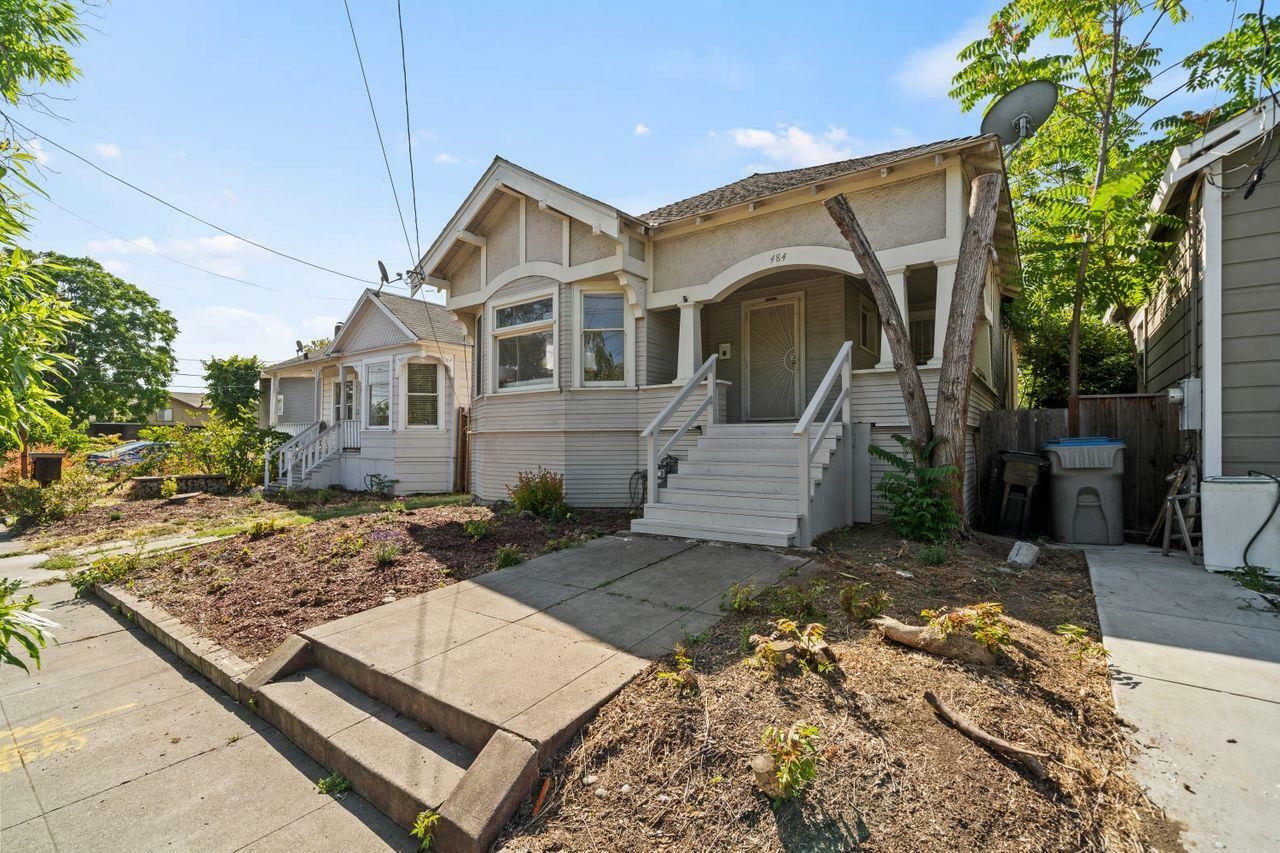 Property Photo:  484 East Saint John Street  CA 95112 