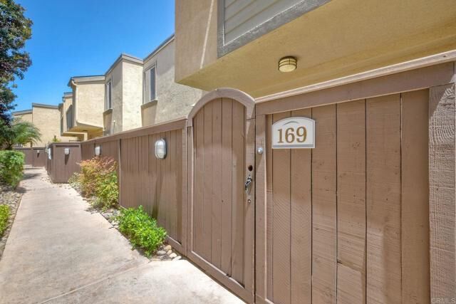 Property Photo: 5252 Balboa Arms Drive 169 CA 92117