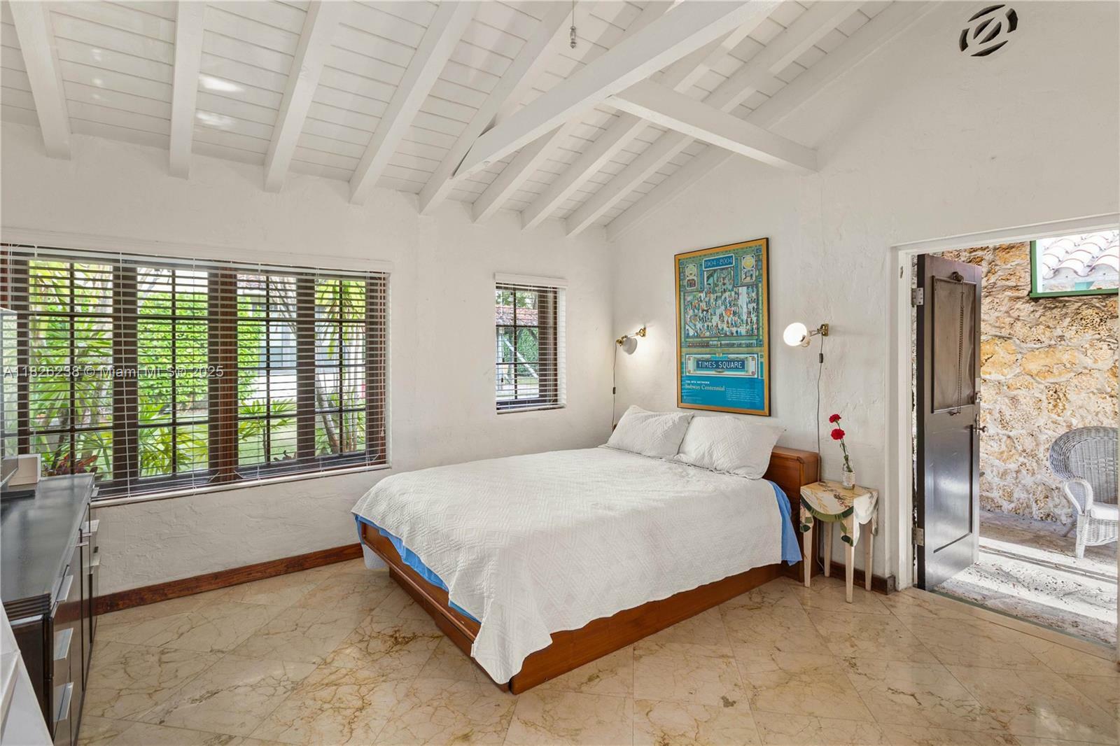 Property Photo: 1301 Milan Ave 4 FL 33134