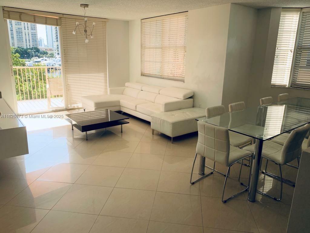 Property Photo: 19999 E Country Club Dr 1407 FL 33180