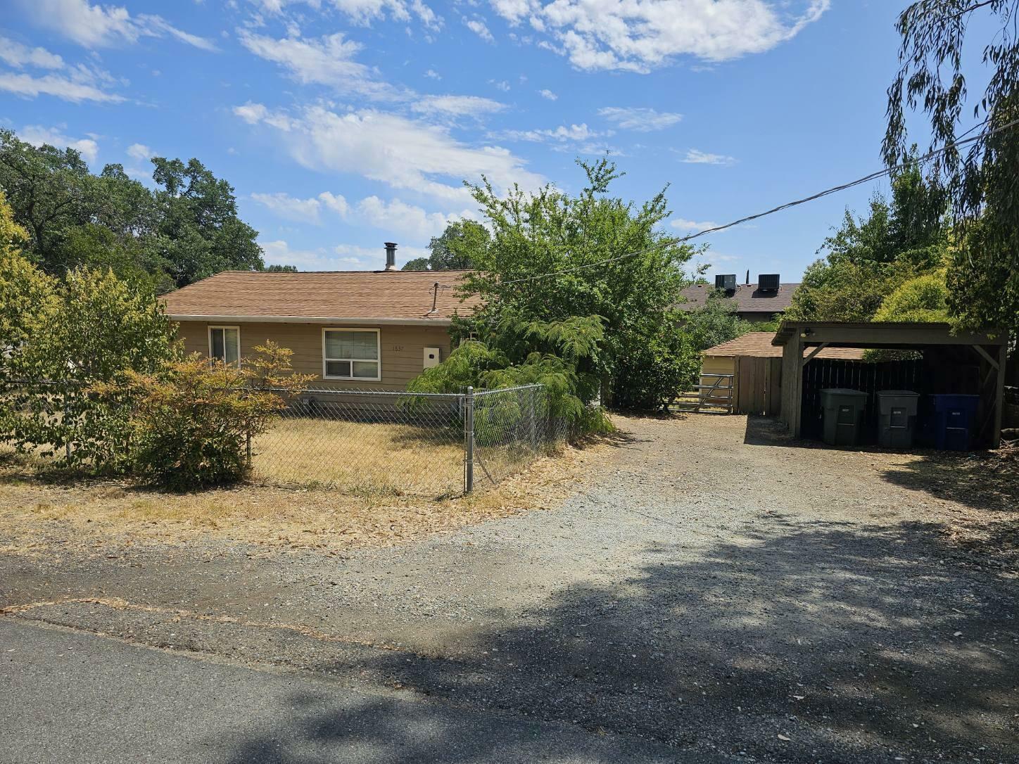 Property Photo: 1637 Green Street CA 96002