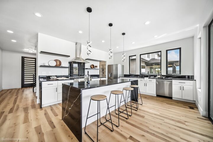 Property Photo:  5030 S Lincoln Way  WA 99224 