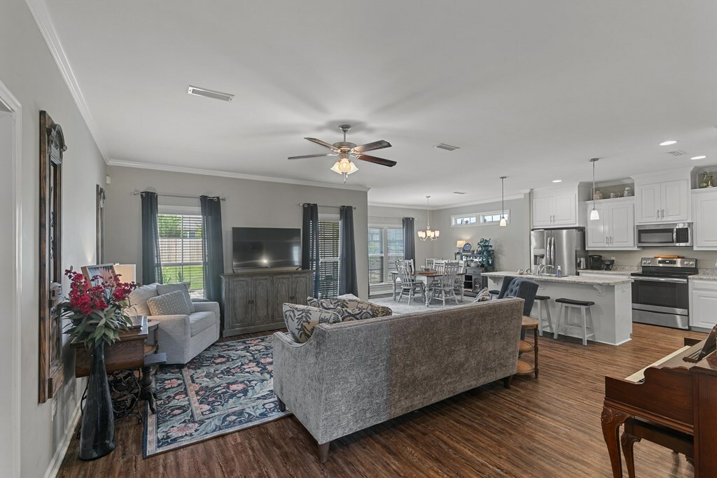 Property Photo: 108 Yaupon Ct. AL 36301