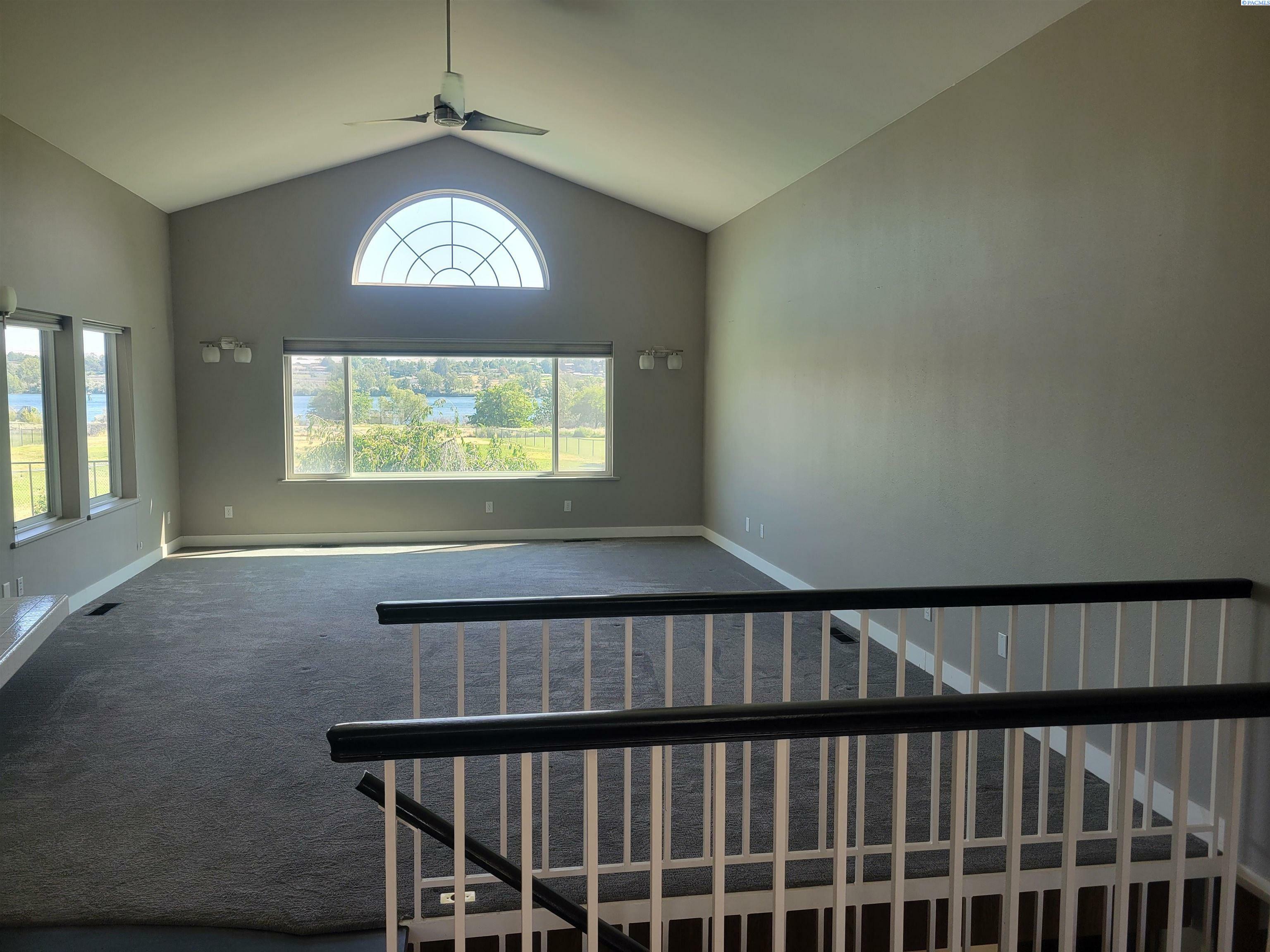Property Photo: 7624 W River Blvd WA 99301