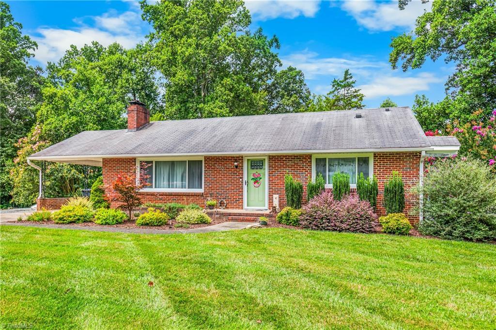 Property Photo:  5152 Davis Road  NC 27105 