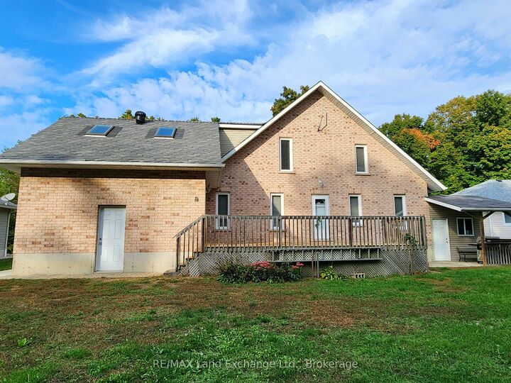 Property Photo: 207 Birch Crescent ON N0G 2R0