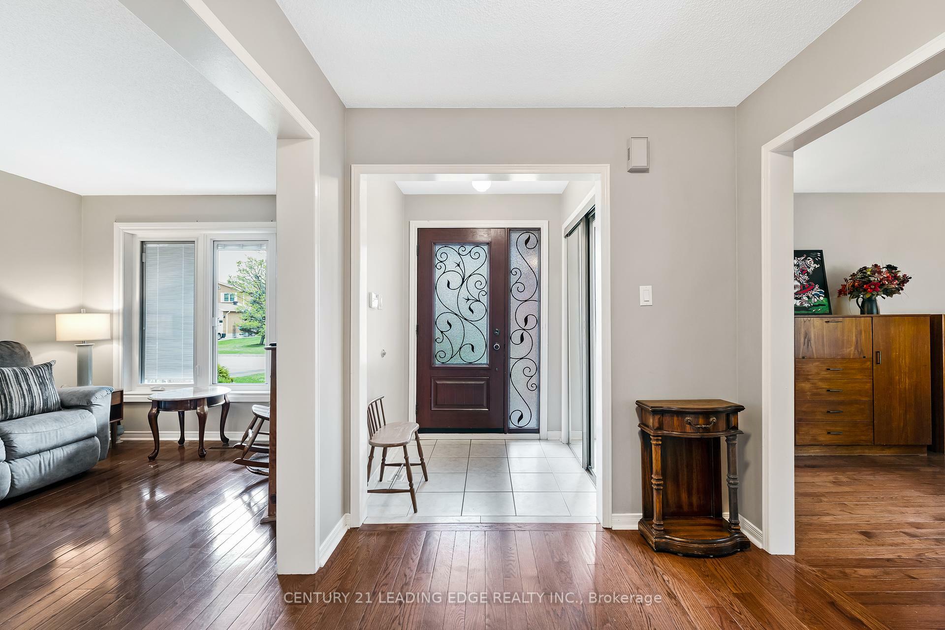 Property Photo: 18 Ironwood Crescent ON L4A 5S7
