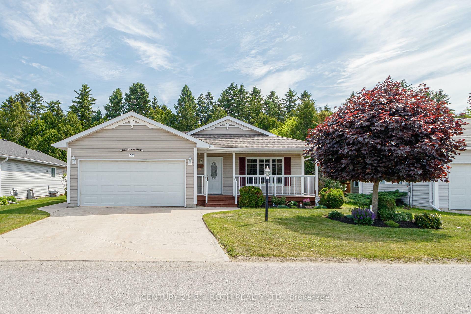 Property Photo: 32 Illinois Crescent ON L9Z 3A8