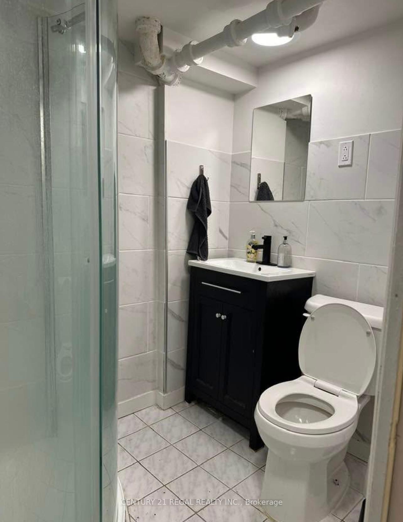 Property Photo: 34 Dalewood Avenue ON L8S 1Y8