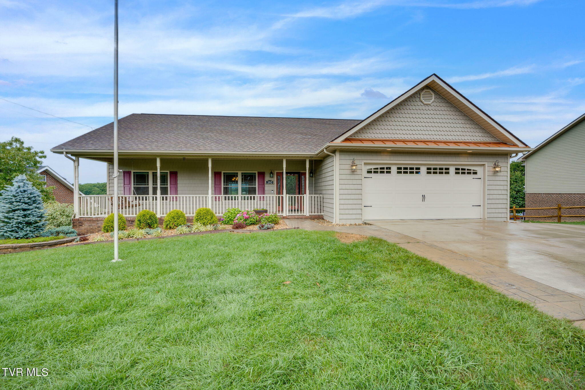 Property Photo: 397 Ridgecrest Road TN 37659