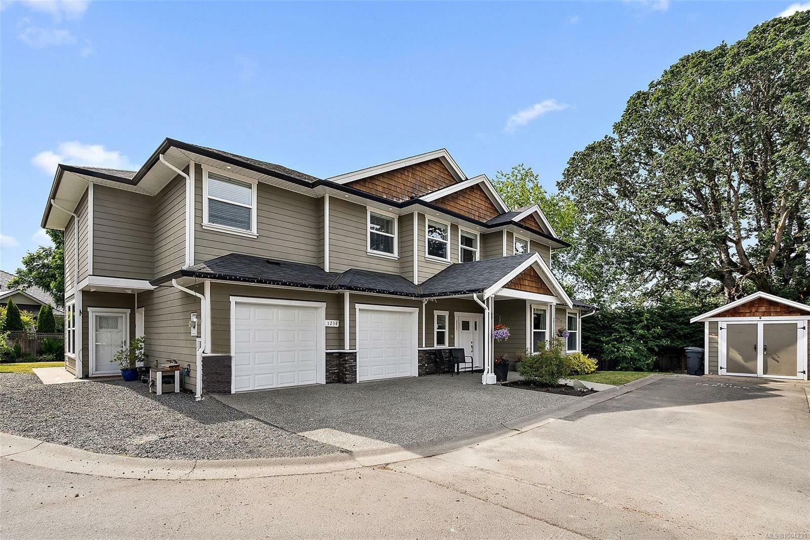 Property Photo:  1234 Knute Way  BC V8M 1G7 