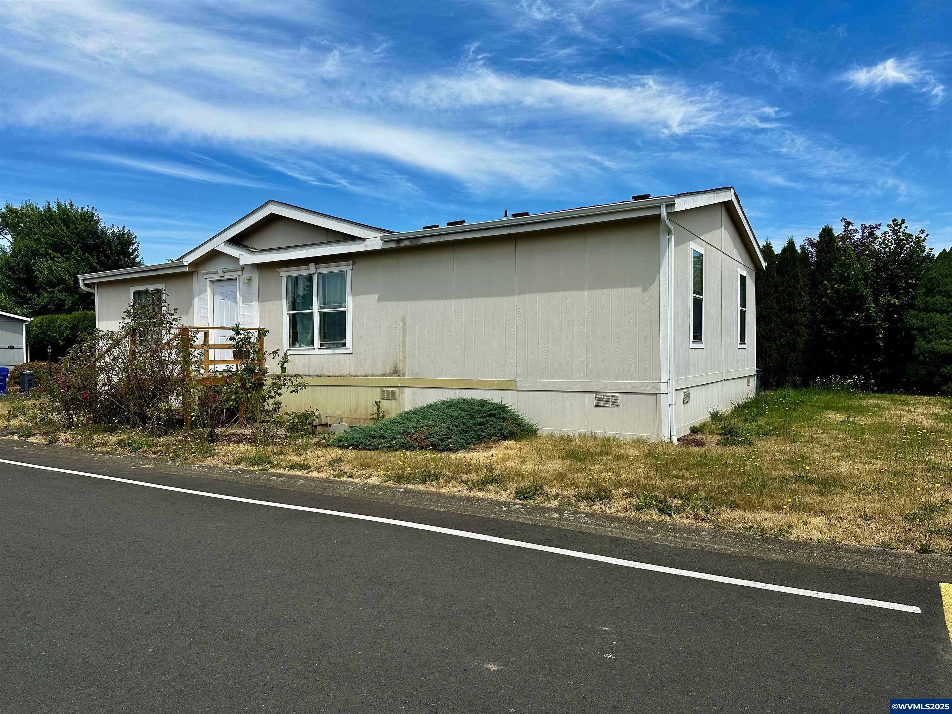 Property Photo: 4356 Bren Lp NE OR 97305
