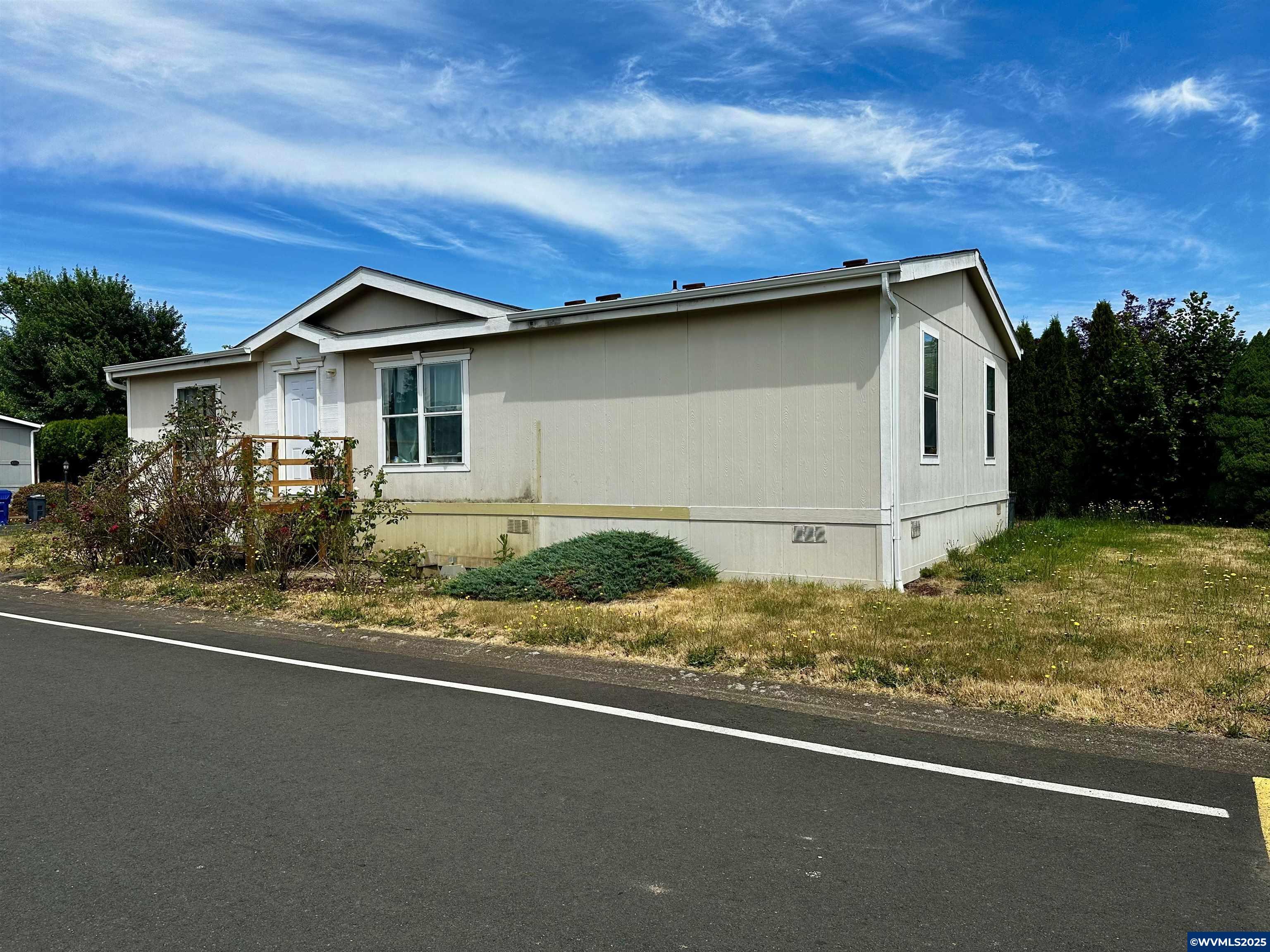 Property Photo: 4356 Bren Lp NE OR 97305