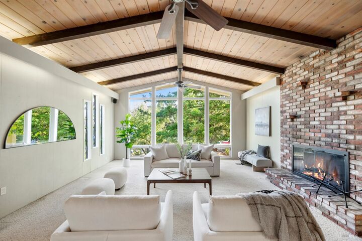 Property Photo:  304 High Street  CA 94515 