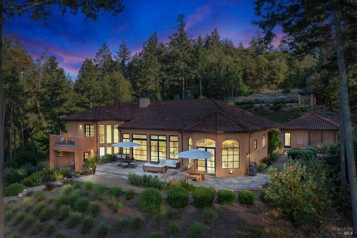 1315 W Dry Creek Road  Healdsburg CA 95448 photo