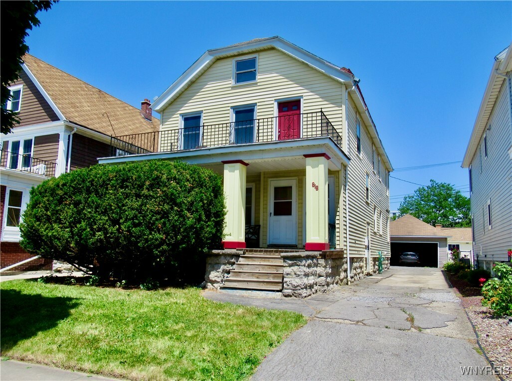 Property Photo: 818 Amherst Street NY 14216