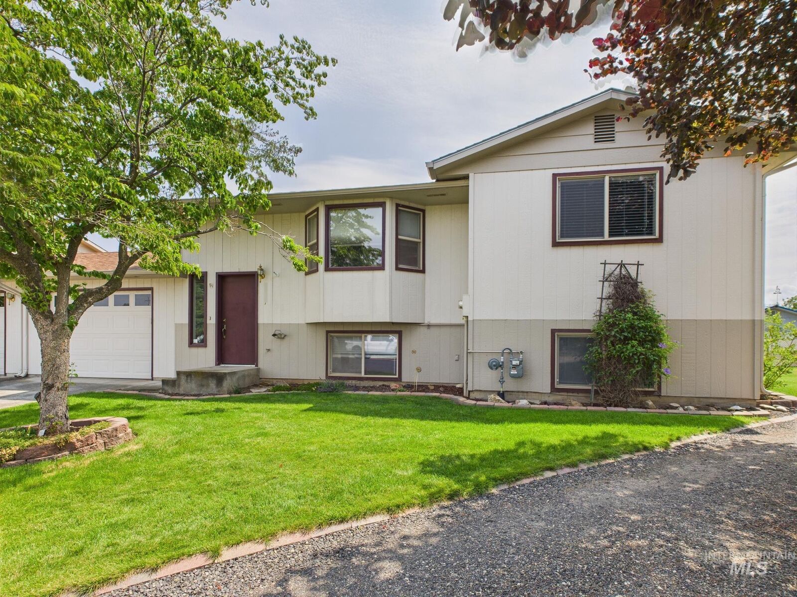 Property Photo: 3427 7th St D ID 83501