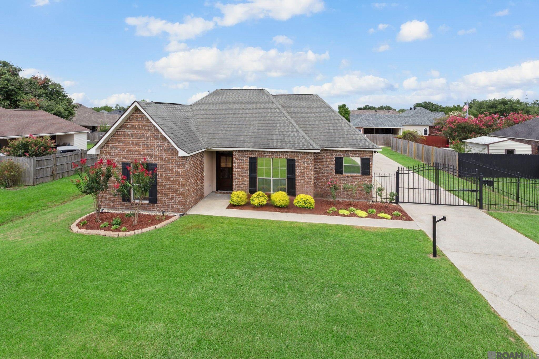 Property Photo: 40314 Parker Rd LA 70769
