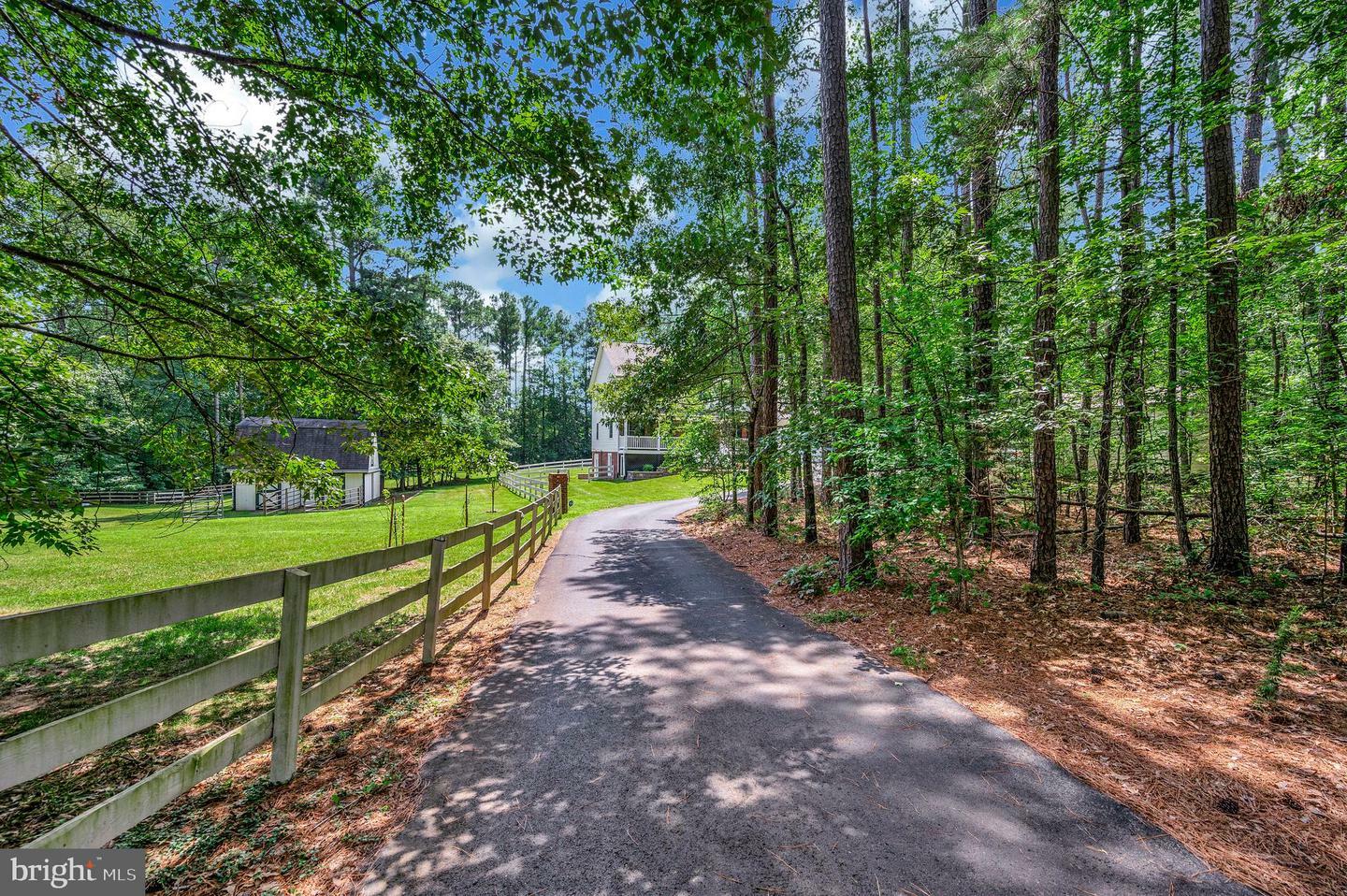 Property Photo: 8 Wilderness Court VA 22556