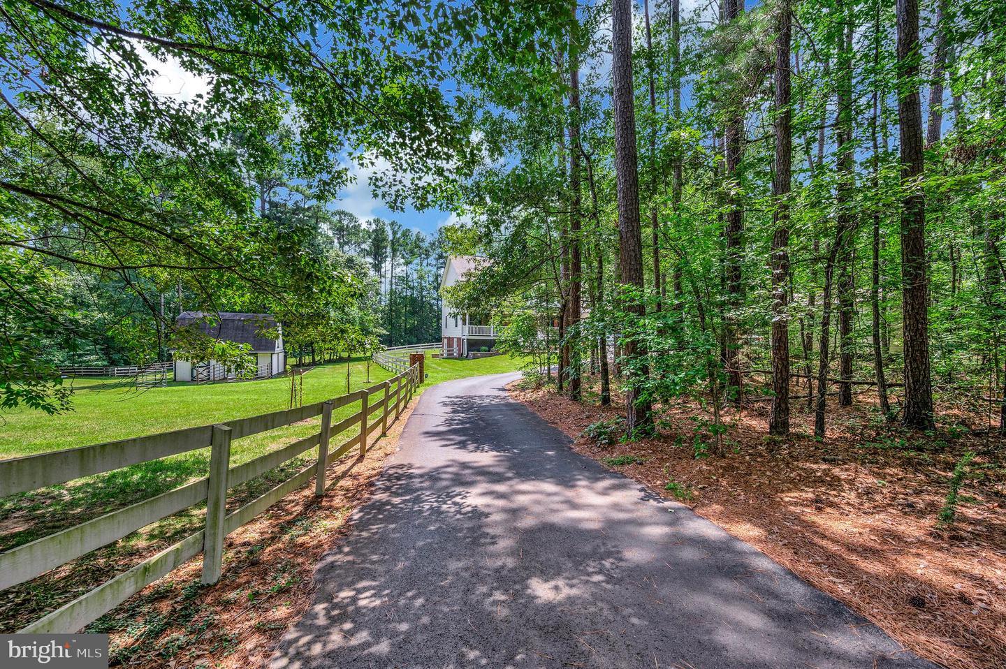 Property Photo: 8 Wilderness Court VA 22556