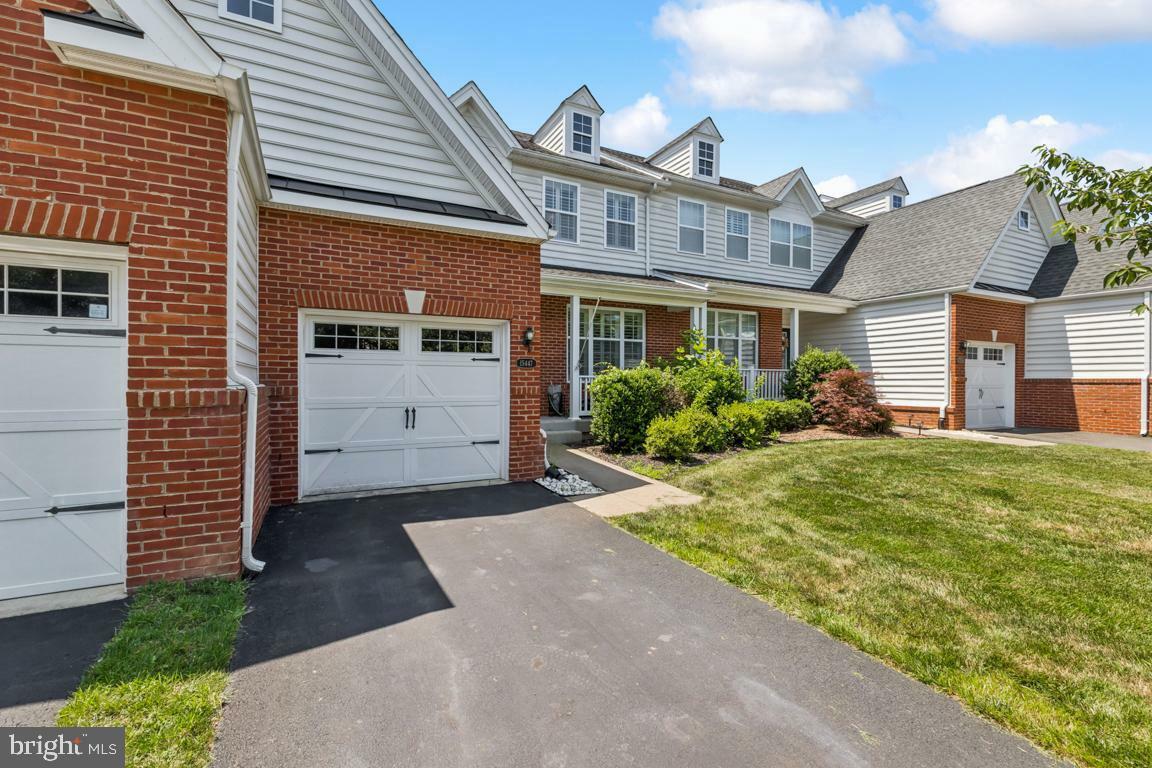 Property Photo: 15447 Painters Cove Way VA 20169