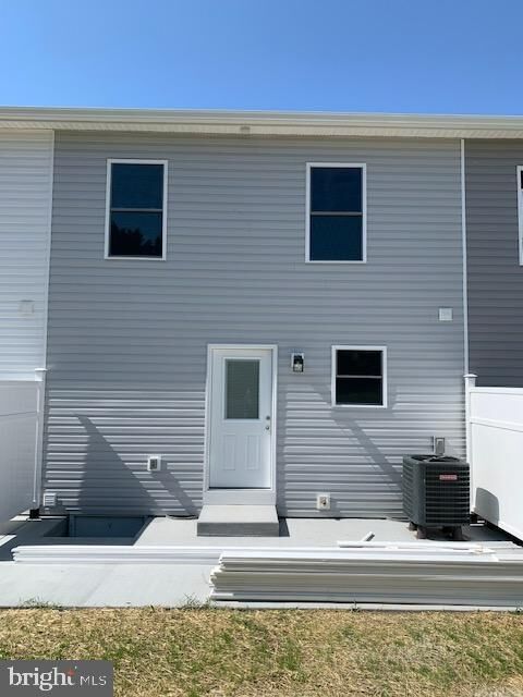 Property Photo:  